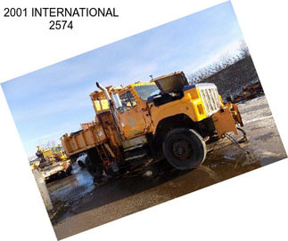 2001 INTERNATIONAL 2574