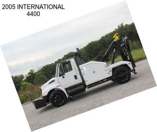 2005 INTERNATIONAL 4400