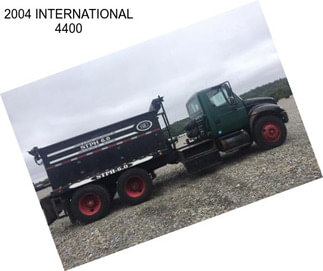 2004 INTERNATIONAL 4400