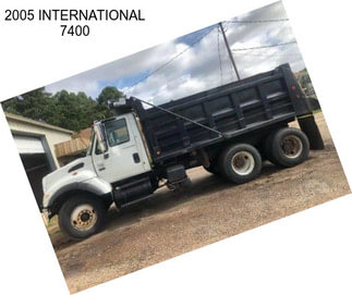 2005 INTERNATIONAL 7400