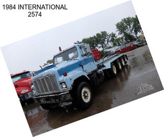 1984 INTERNATIONAL 2574