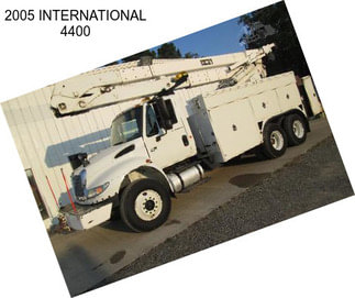 2005 INTERNATIONAL 4400