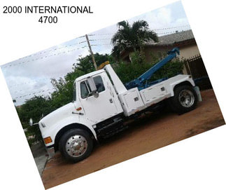 2000 INTERNATIONAL 4700