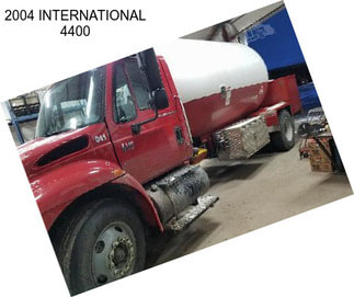 2004 INTERNATIONAL 4400