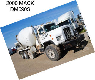 2000 MACK DM690S