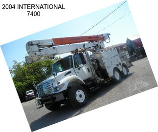 2004 INTERNATIONAL 7400