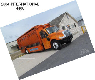 2004 INTERNATIONAL 4400