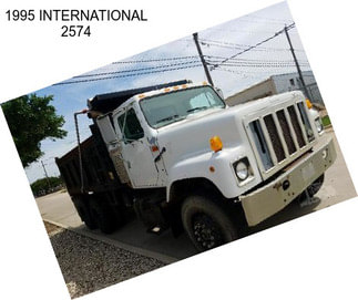 1995 INTERNATIONAL 2574