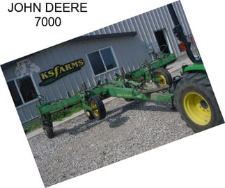 JOHN DEERE 7000