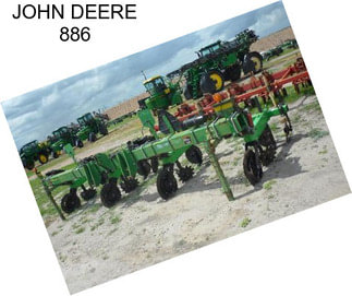 JOHN DEERE 886