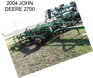 2004 JOHN DEERE 2700