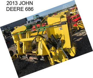 2013 JOHN DEERE 686