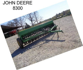 JOHN DEERE 8300