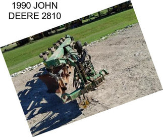 1990 JOHN DEERE 2810