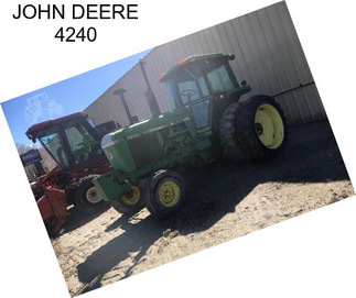 JOHN DEERE 4240