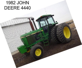 1982 JOHN DEERE 4440