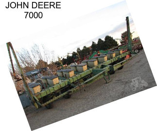 JOHN DEERE 7000