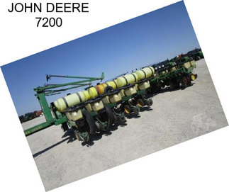 JOHN DEERE 7200