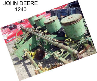 JOHN DEERE 1240