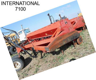 INTERNATIONAL 7100