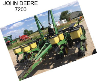 JOHN DEERE 7200