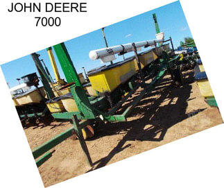 JOHN DEERE 7000