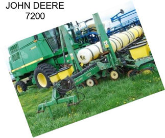 JOHN DEERE 7200