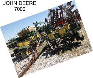 JOHN DEERE 7000