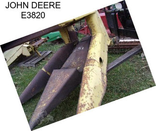 JOHN DEERE E3820