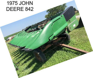 1975 JOHN DEERE 842