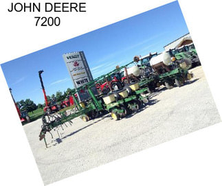 JOHN DEERE 7200