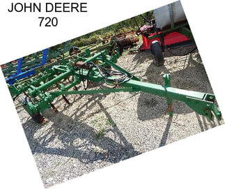 JOHN DEERE 720