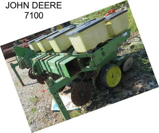 JOHN DEERE 7100