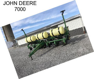 JOHN DEERE 7000