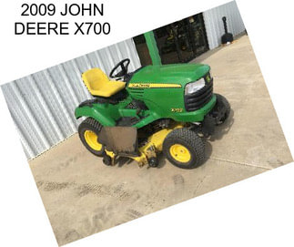 2009 JOHN DEERE X700