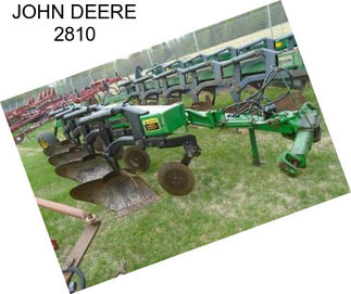 JOHN DEERE 2810