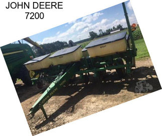 JOHN DEERE 7200