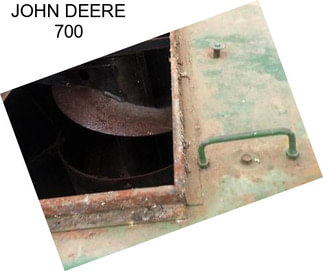 JOHN DEERE 700