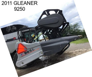 2011 GLEANER 9250