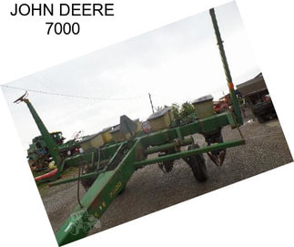 JOHN DEERE 7000