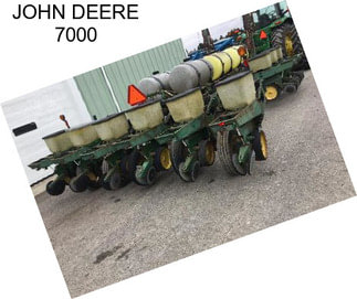 JOHN DEERE 7000