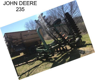 JOHN DEERE 235