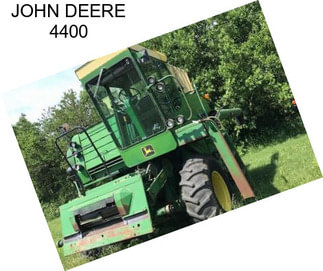 JOHN DEERE 4400