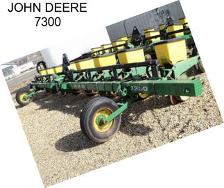 JOHN DEERE 7300