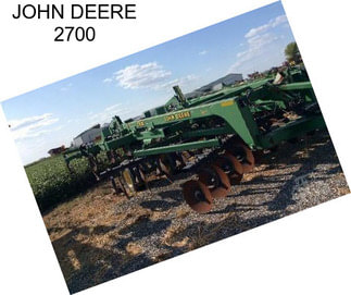 JOHN DEERE 2700