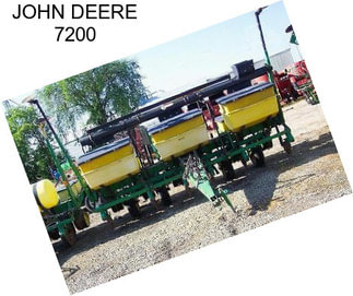 JOHN DEERE 7200