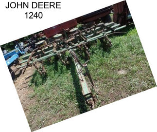 JOHN DEERE 1240