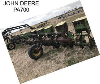 JOHN DEERE PA700