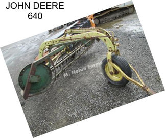 JOHN DEERE 640