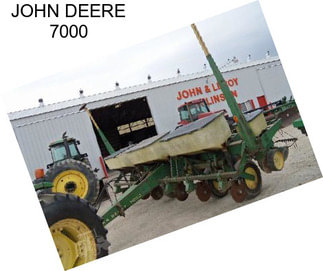 JOHN DEERE 7000